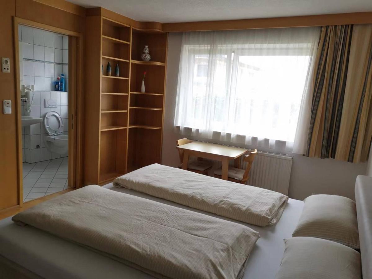 Wei Wei'S Hostel Ehenbichl المظهر الخارجي الصورة