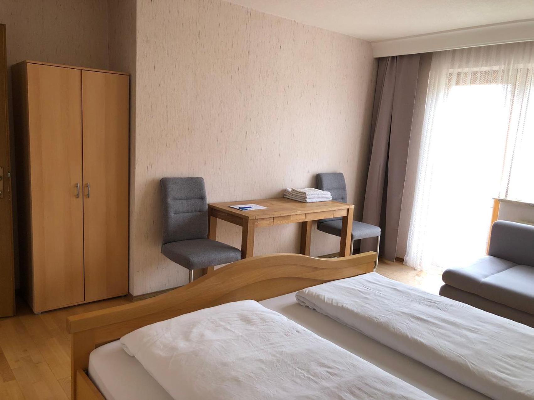 Wei Wei'S Hostel Ehenbichl المظهر الخارجي الصورة